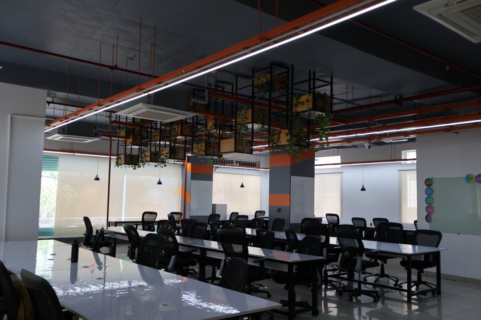 Commercial view 35
