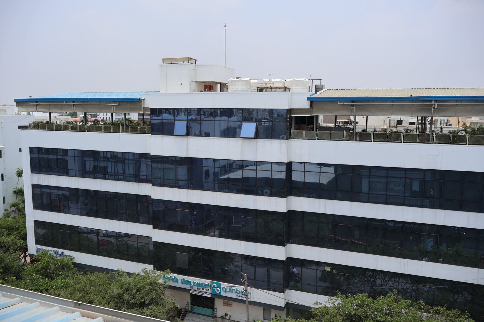 Commercial view 3