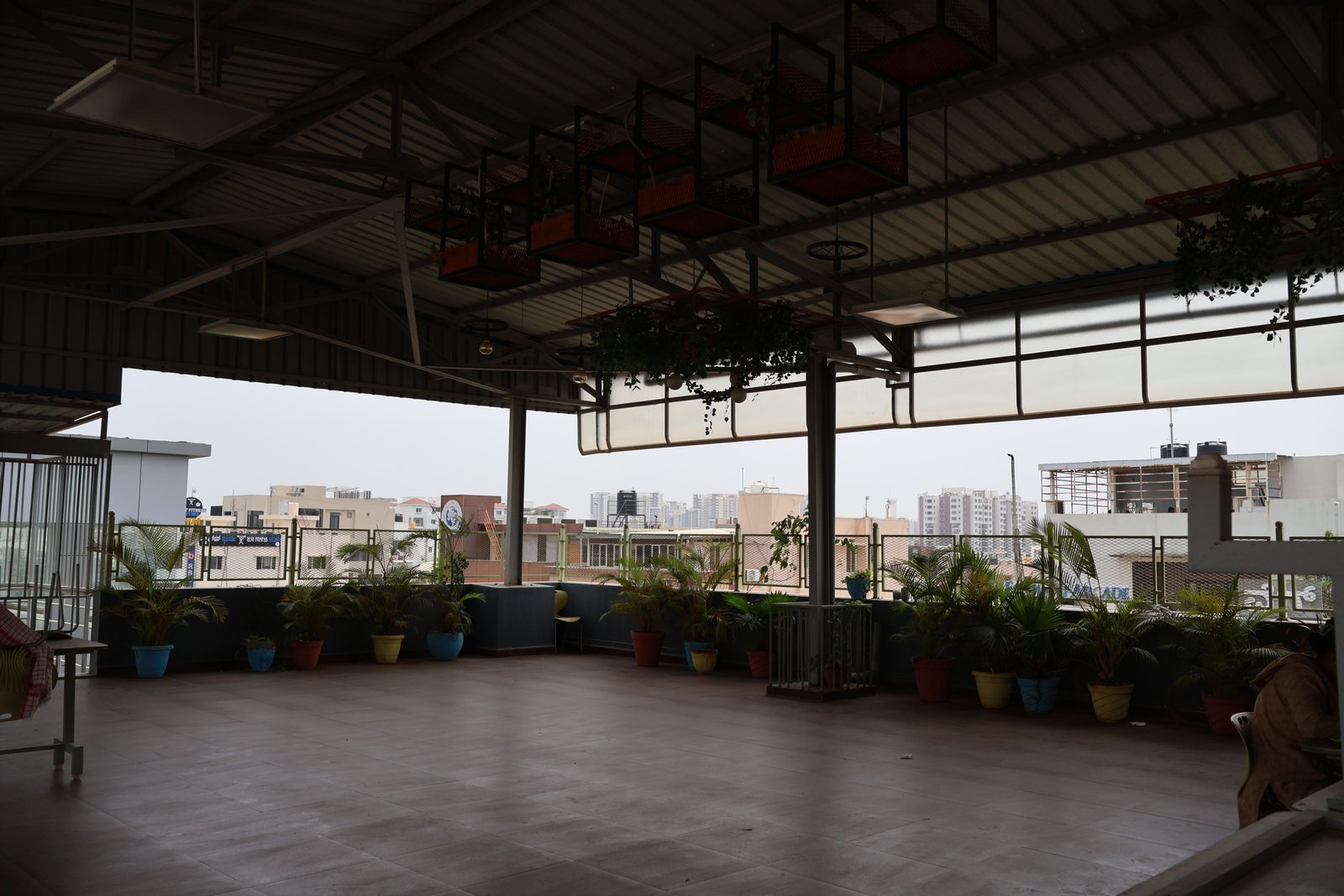 Commercial view 15